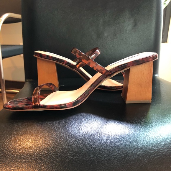 Steve Madden Tortoise Honey Slide Sandal - Picture 4 of 6